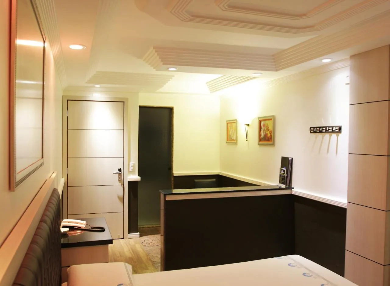 Hotel Metropolis Centro Sao Paulo (Adults Only) 3*,